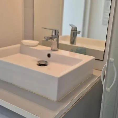 Apartamento T2 A 6 Min A Pied De La Avec Piscine